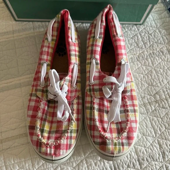 NWT Women’s Kayman Boat Shoes - Picture 3 of 13